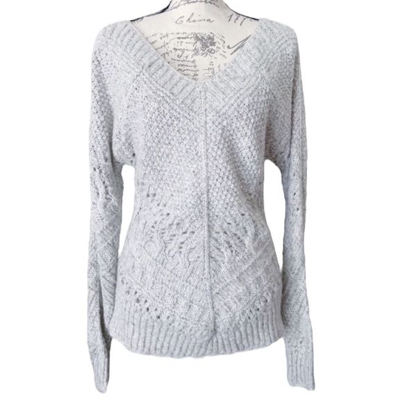 💎3 FOR 30💎 Maurices V Neck Knit Sweater - Picture 1 of 5